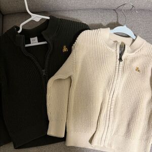 Baby GAP 18-24M Dark Green and Cream Zip-Up Sweaters